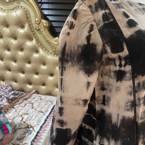 Pakistani branded dress - Picture 4 of 14